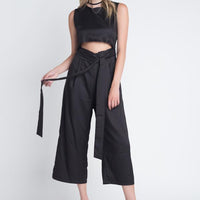 Women's Sleeveless Tie Jumpsuit with Slit