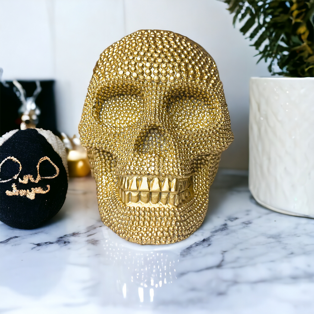 Resin Skull Gold