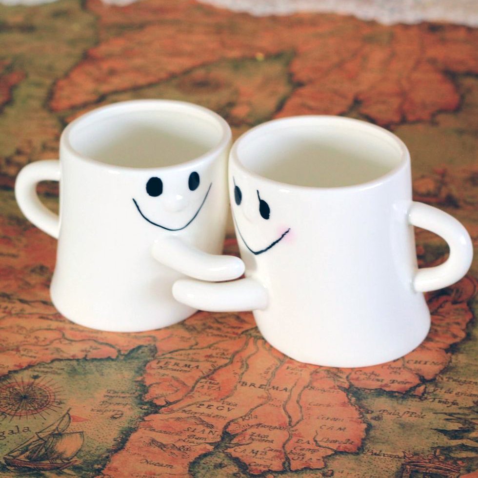 Hugging Mugs