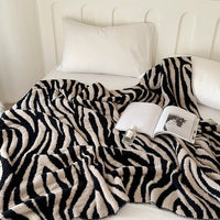 Retro Style Zebra Print Microfiber Throw Blanket - Ultra-Soft & Cozy