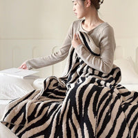 Retro Style Zebra Print Microfiber Throw Blanket - Ultra-Soft & Cozy