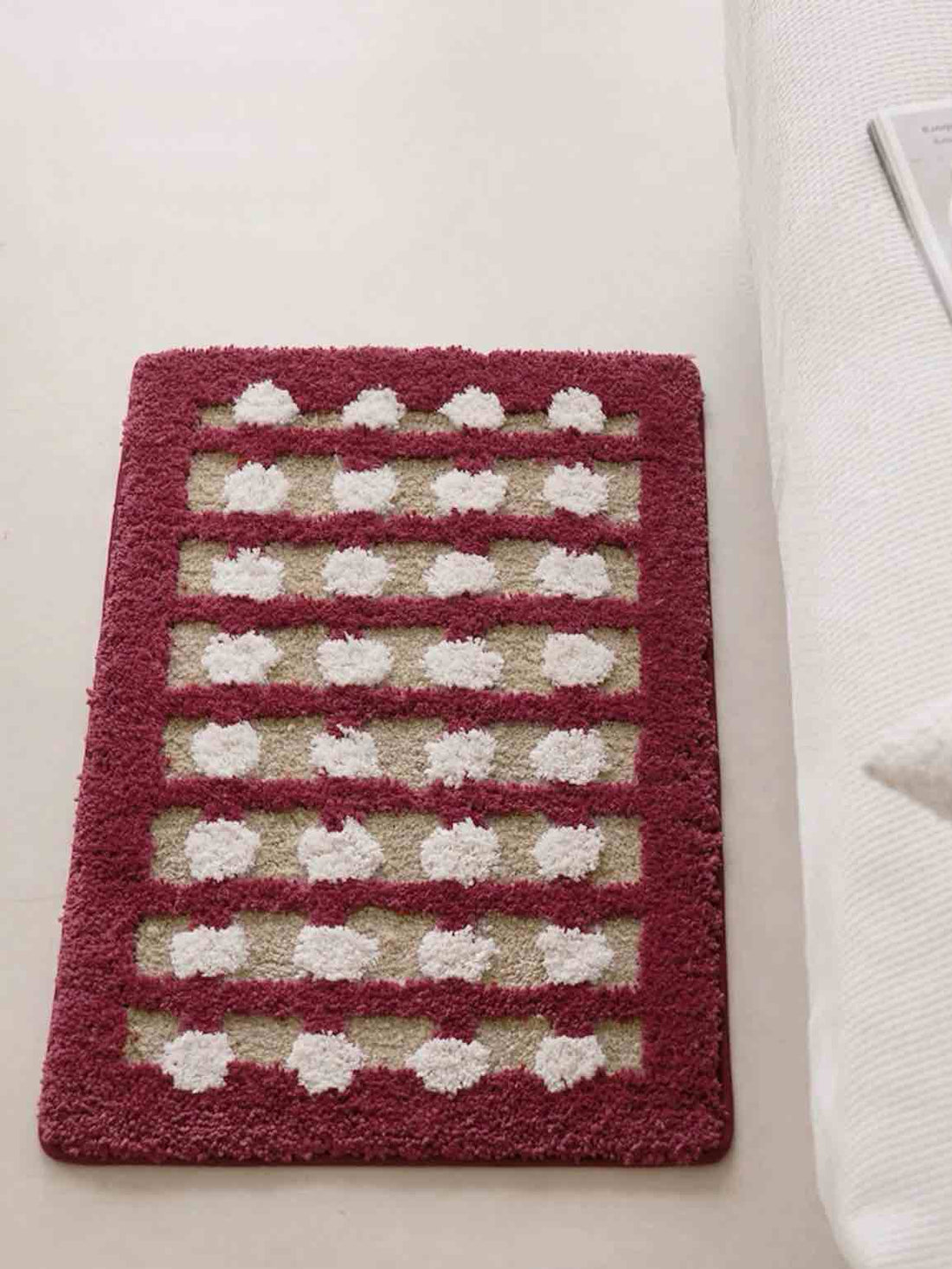 Retro Dotted Bath Rug, Ultra Soft, Absorbent & Anti-slip